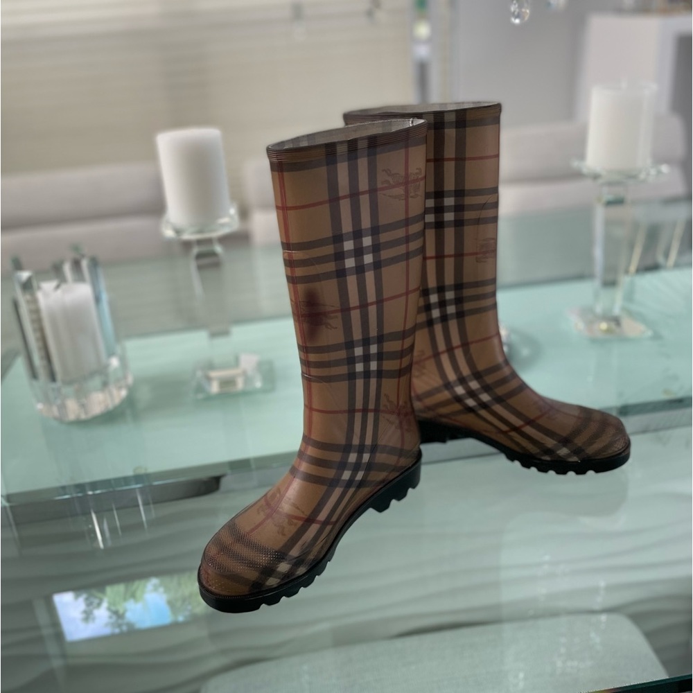 Burberry rain boots